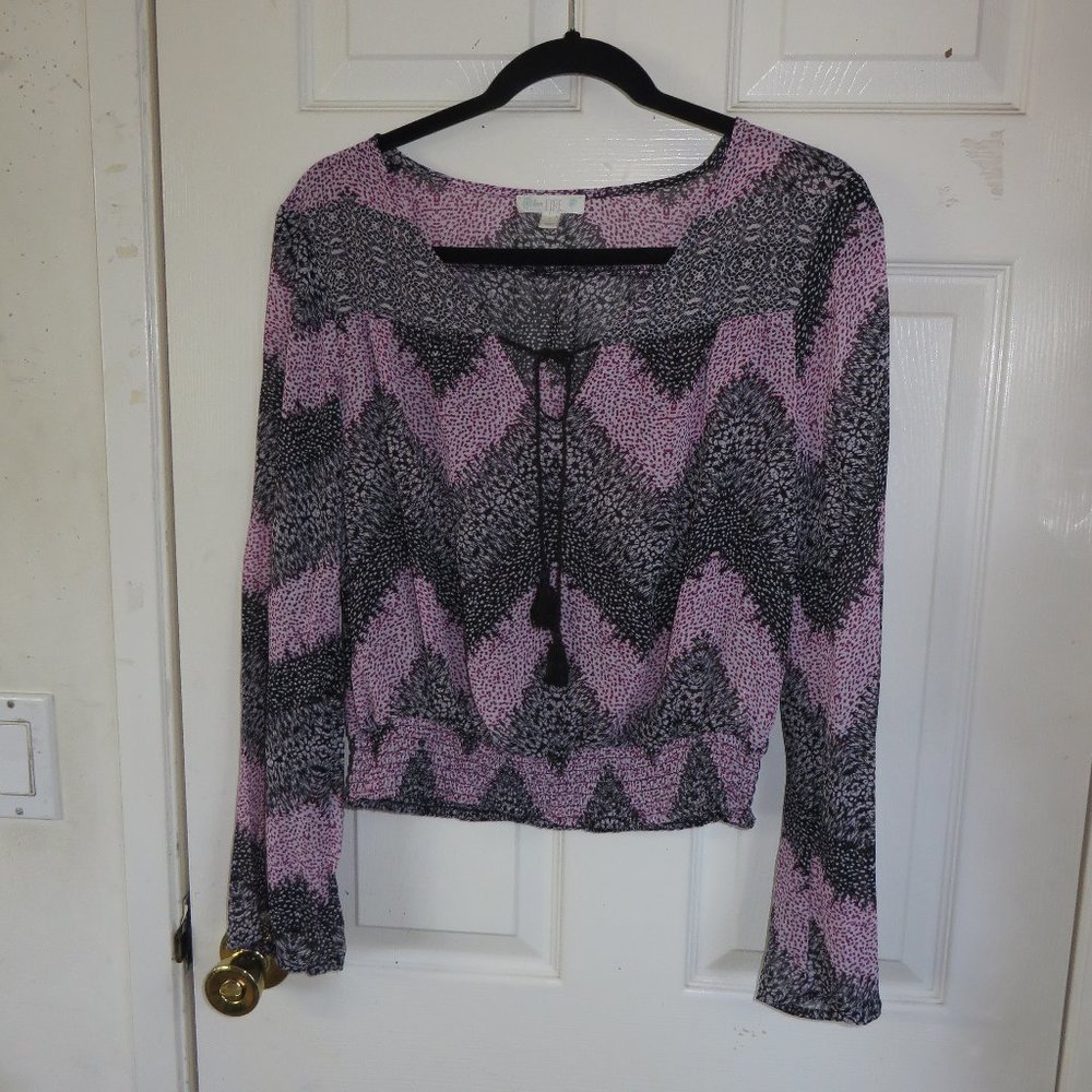 Love Fire Sheer Elastic bottom top Long sleeve